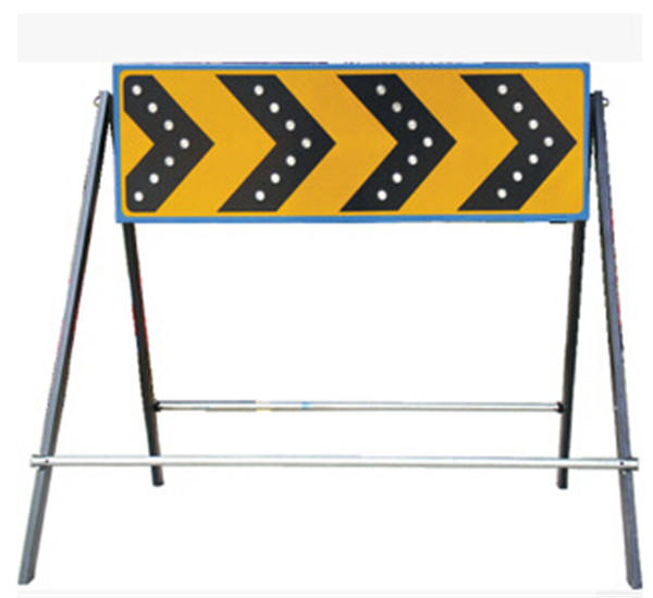 西安交通設(shè)施-太陽能導(dǎo)向標志牌